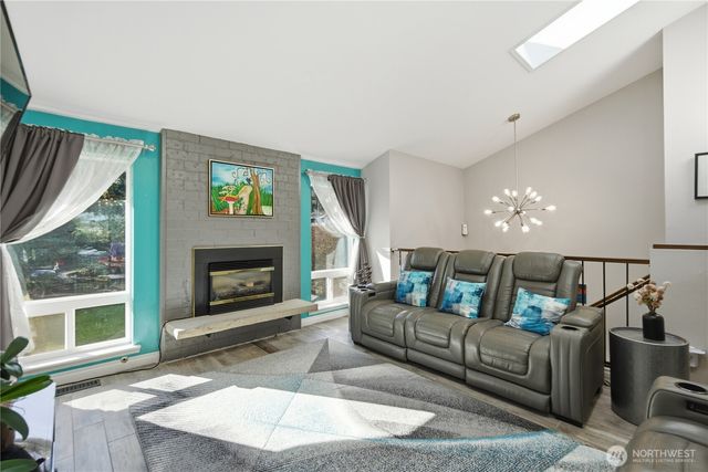 4104 SW 327th Place, Federal Way, WA 98023