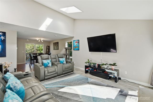 4104 SW 327th Place, Federal Way, WA 98023