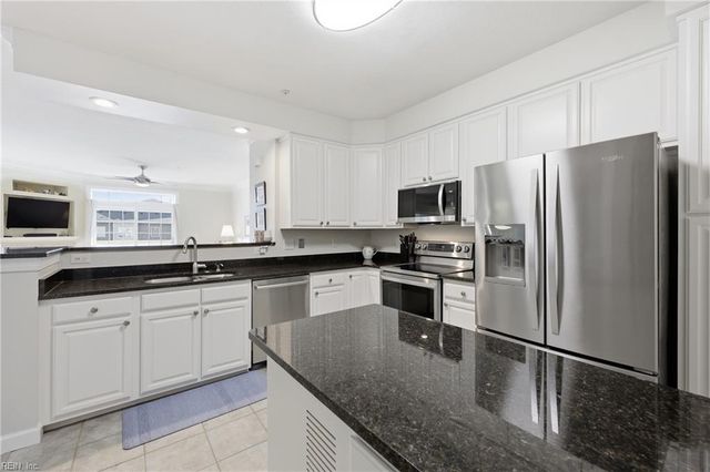 2900 Brighton Beach Pl Apt 201, Virginia Beach, VA 23451