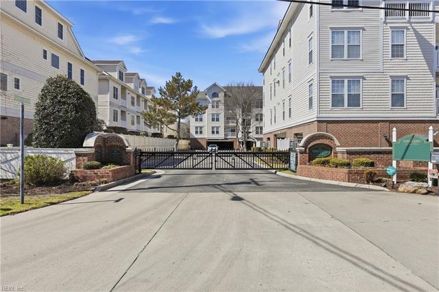 2900 Brighton Beach Pl Apt 201, Virginia Beach, VA 23451