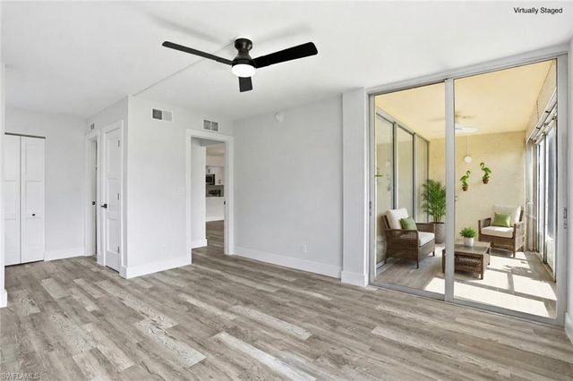 1085 Forest Lakes DR 8102, Naples, FL 34105