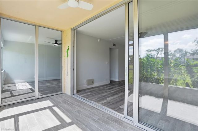 1085 Forest Lakes DR 8102, Naples, FL 34105