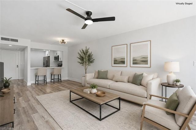 1085 Forest Lakes DR 8102, Naples, FL 34105