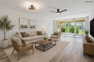 1085 Forest Lakes DR 8102, Naples, FL 34105