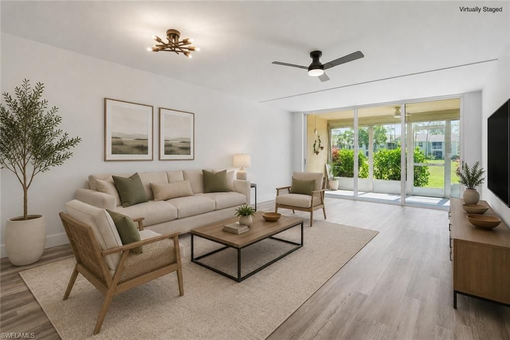 1085 Forest Lakes DR 8102, Naples, FL 34105