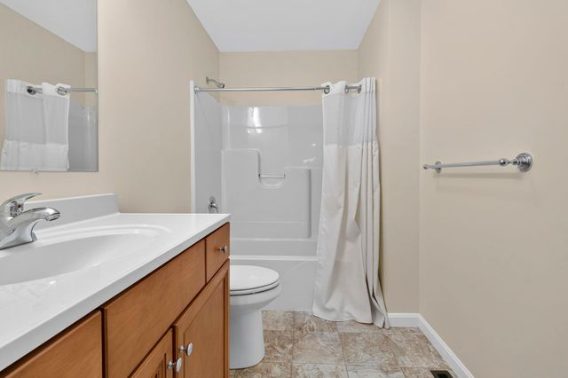 27 Leybridge Drive, Hudson, NH 03051