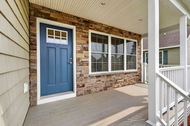 27 Leybridge Drive, Hudson, NH 03051