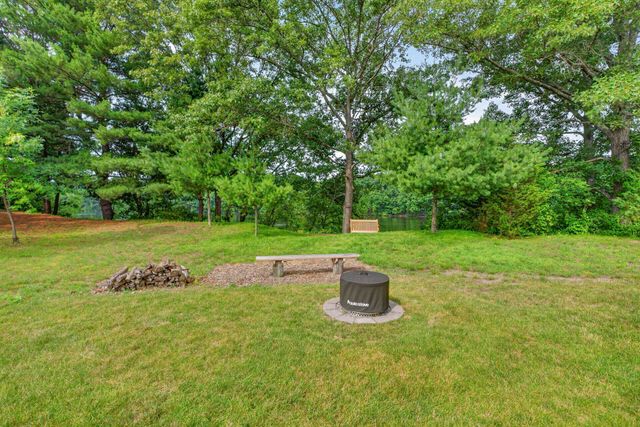27 Leybridge Drive, Hudson, NH 03051
