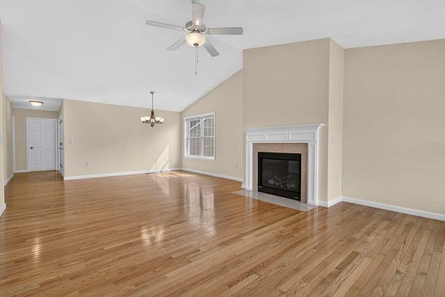 27 Leybridge Drive, Hudson, NH 03051