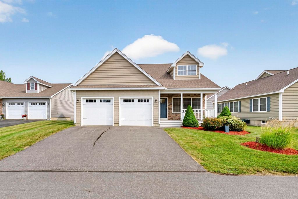 27 Leybridge Drive, Hudson, NH 03051