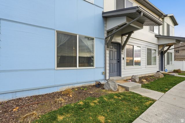 833 S COWANS CT, Clearfield, UT 84015