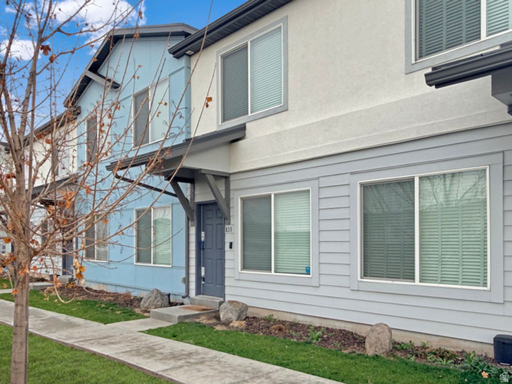 833 S COWANS CT, Clearfield, UT 84015