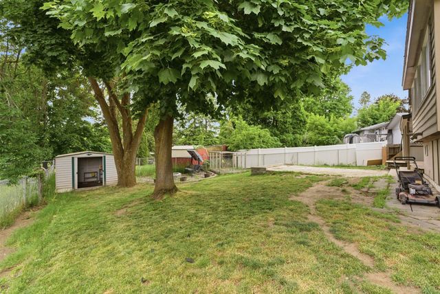 216 Gregory Dr, Cheney, WA 99004