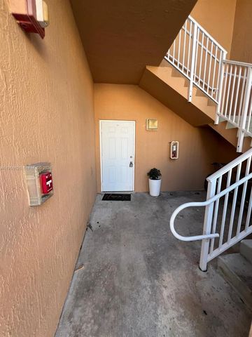 7250 NW 177th St 104-16, Hialeah, FL 33015