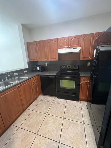 7250 NW 177th St 104-16, Hialeah, FL 33015