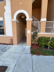 7250 NW 177th St 104-16, Hialeah, FL 33015