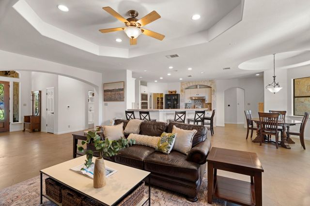 1426 Shelton Ranch RD, Dripping Springs, TX 78620