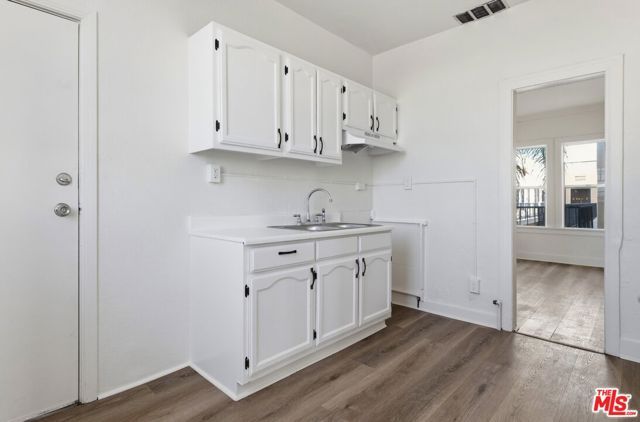 1021 N Mariposa Avenue 4, Los Angeles, CA 90029