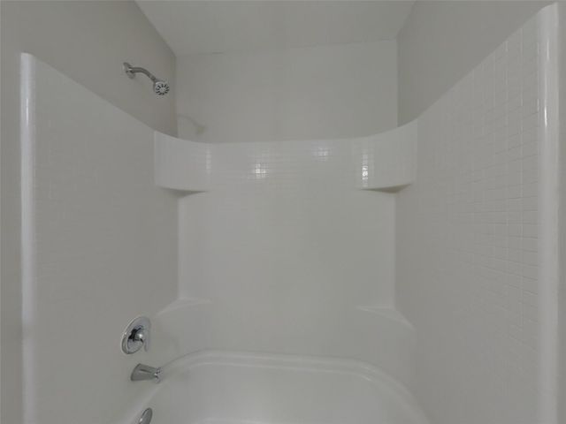 32608 Decker Creek Drive, Pinehurst, TX 77362