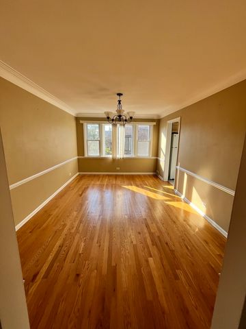 2553 W North Shore Avenue 2E, Chicago, IL 60645