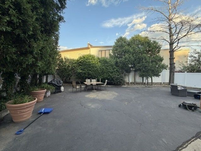 33 Page 1, Revere, MA 02151