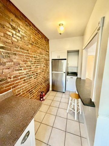 33 Page 1, Revere, MA 02151