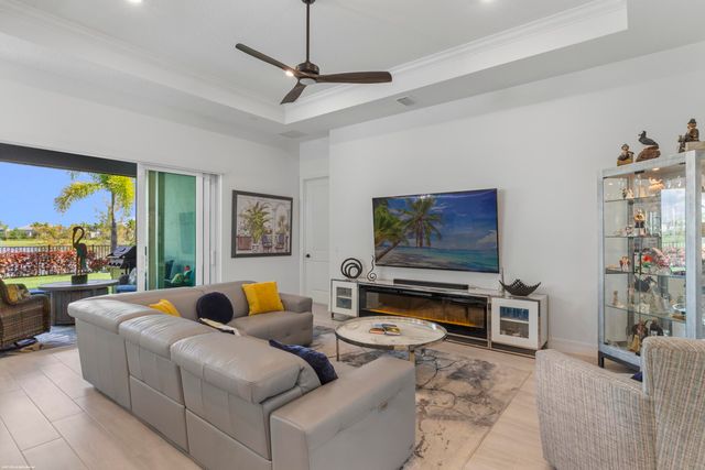 10389 Northbrook Circle, Palm Beach Gardens, FL 33412