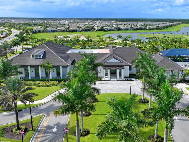 10389 Northbrook Circle, Palm Beach Gardens, FL 33412