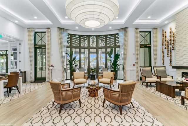 10389 Northbrook Circle, Palm Beach Gardens, FL 33412