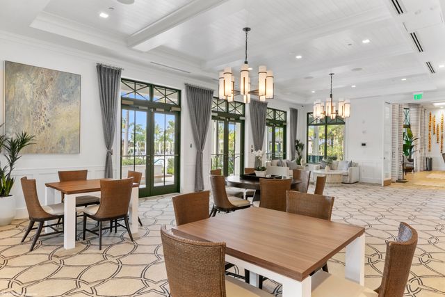 10389 Northbrook Circle, Palm Beach Gardens, FL 33412