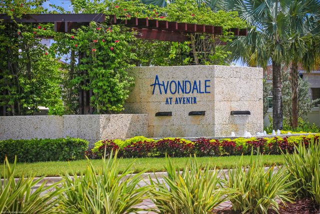 10389 Northbrook Circle, Palm Beach Gardens, FL 33412