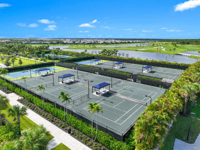 10389 Northbrook Circle, Palm Beach Gardens, FL 33412