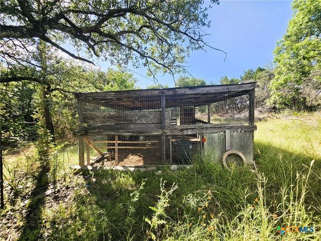100 Reavis Drive, Kempner, TX 76539