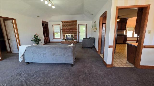 725 Luray TER, Chesapeake, VA 23322