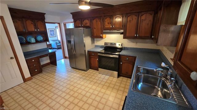 725 Luray TER, Chesapeake, VA 23322