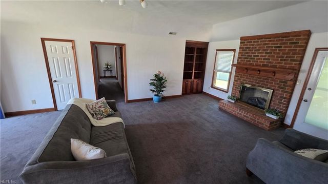 725 Luray TER, Chesapeake, VA 23322