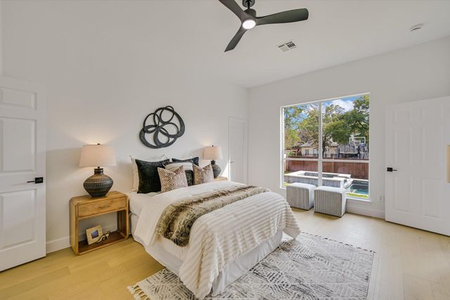 7017 Viridian LN, Austin, TX 78739