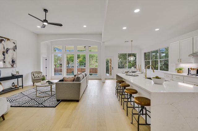 7017 Viridian LN, Austin, TX 78739