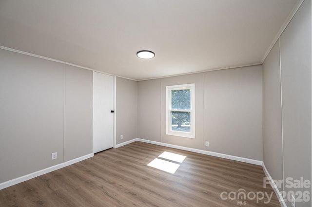 1143 Cheyenne Oaks Drive, Claremont, NC 28610