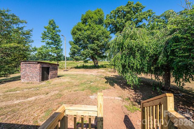 1143 Cheyenne Oaks Drive, Claremont, NC 28610