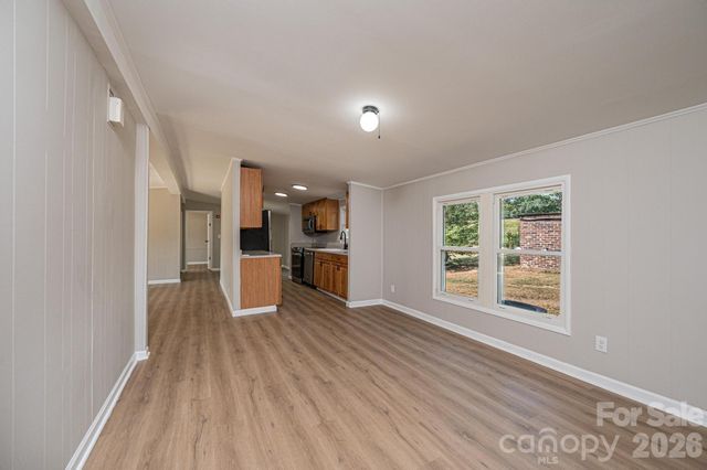 1143 Cheyenne Oaks Drive, Claremont, NC 28610