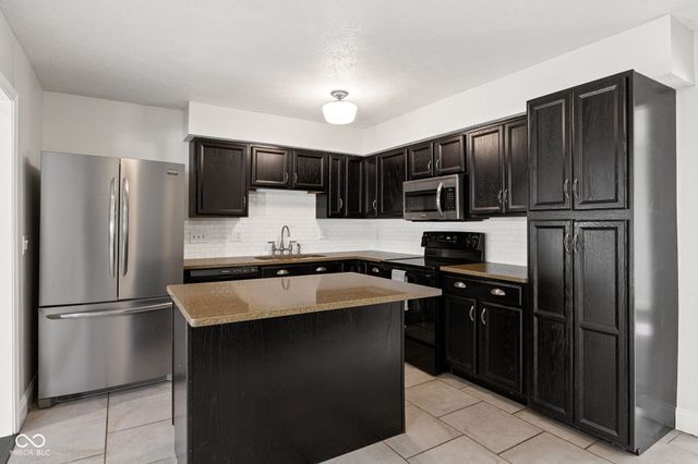 1129 Nantucket Drive, Cicero, IN 46034