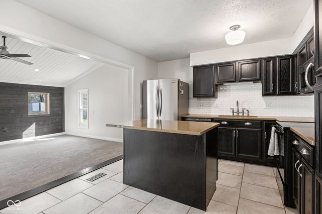 1129 Nantucket Drive, Cicero, IN 46034