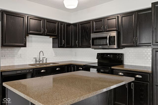 1129 Nantucket Drive, Cicero, IN 46034