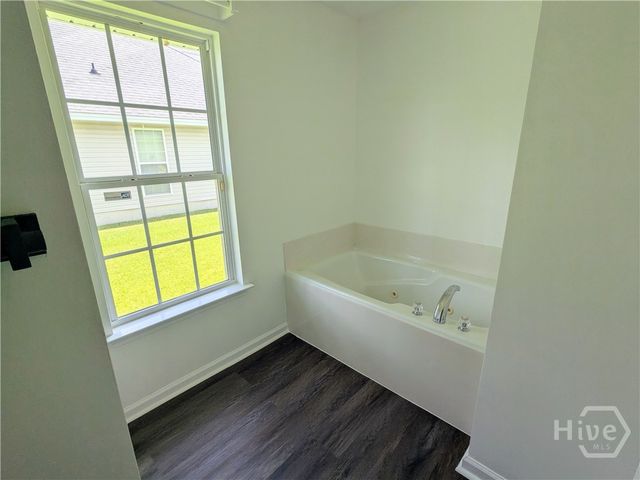 140 Fire Thorn Lane, Pooler, GA 31322