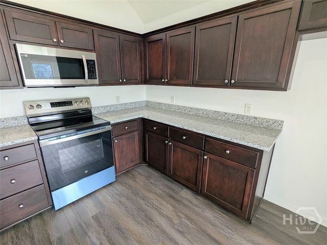 140 Fire Thorn Lane, Pooler, GA 31322