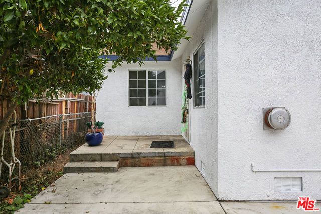 488 E 47th Street, Los Angeles, CA 90011