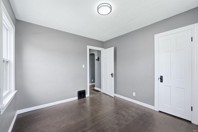 413 Pasadena Drive, Fort Wayne, IN 46807