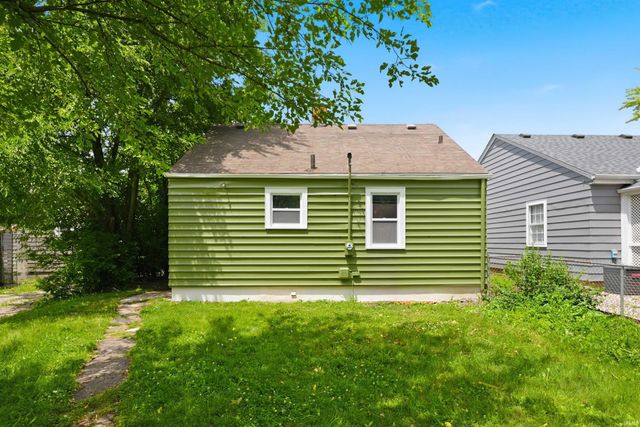 413 Pasadena Drive, Fort Wayne, IN 46807
