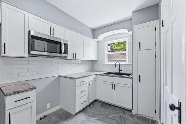 413 Pasadena Drive, Fort Wayne, IN 46807